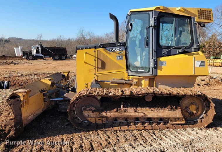 image for item JE9977 2013 John Deere 650K  dozer