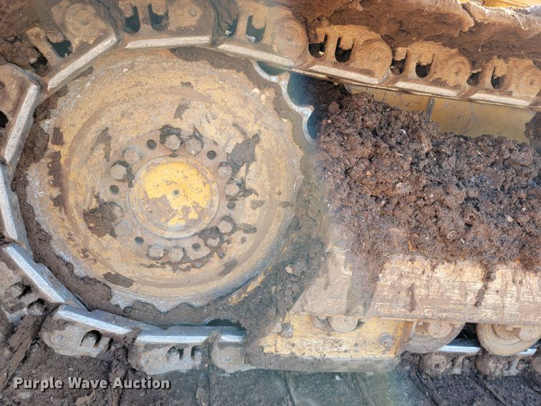 image for item JE9977 2013 John Deere 650K  dozer