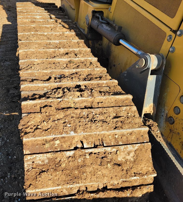 image for item JE9977 2013 John Deere 650K  dozer