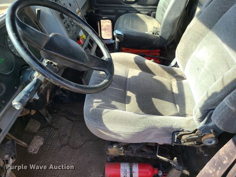 image for item JG9263 1999 Mack CH613  dump truck