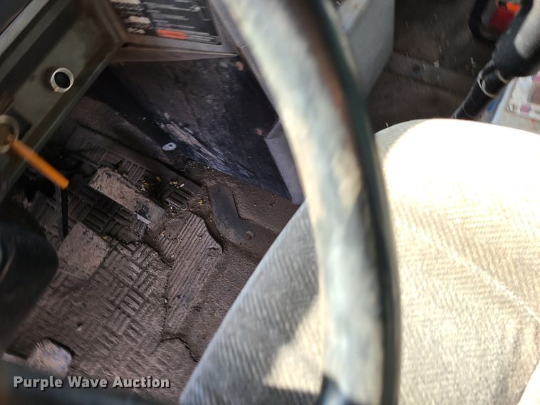 image for item JG9263 1999 Mack CH613  dump truck