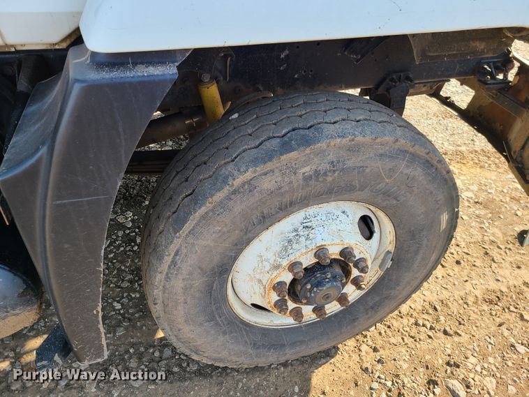 image for item JG9263 1999 Mack CH613  dump truck