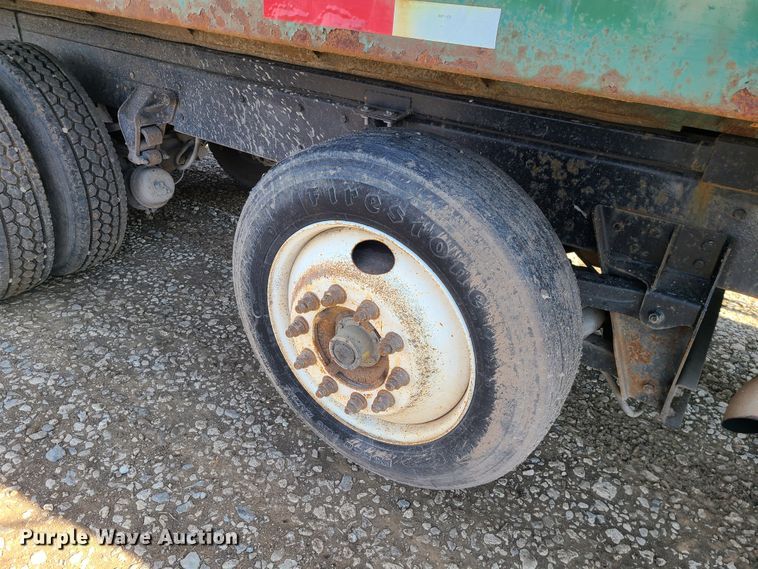 image for item JG9263 1999 Mack CH613  dump truck