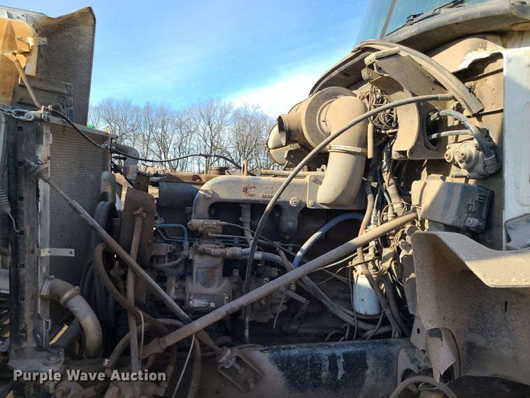 image for item JG9263 1999 Mack CH613  dump truck