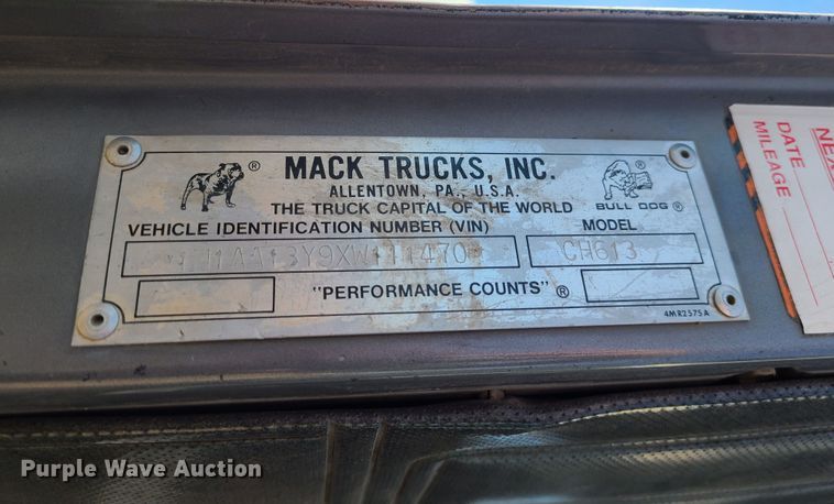image for item JG9263 1999 Mack CH613  dump truck