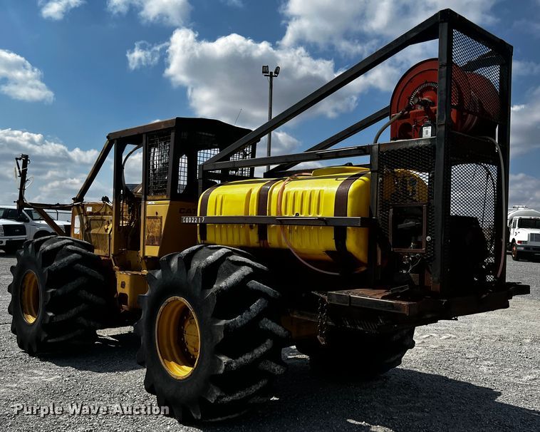 image for item JH9274 Caterpillar  skidder
