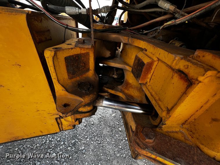 image for item JH9274 Caterpillar  skidder