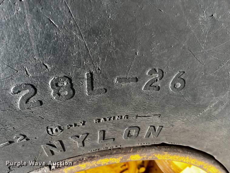 image for item JH9274 Caterpillar  skidder