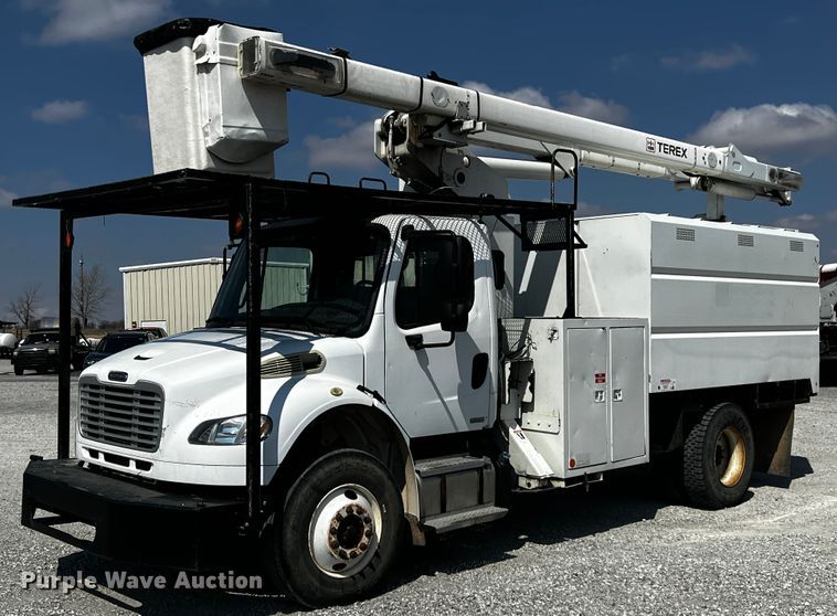 image for item JH9275 2011 Freightliner Business Class M2  forestry bucket truck