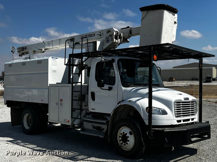 image for item JH9275 2011 Freightliner Business Class M2  forestry bucket truck