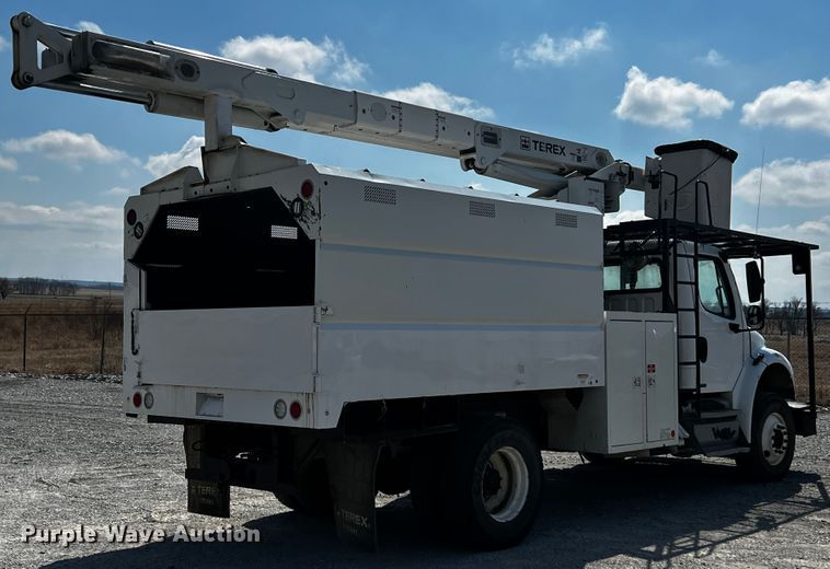 image for item JH9275 2011 Freightliner Business Class M2  forestry bucket truck