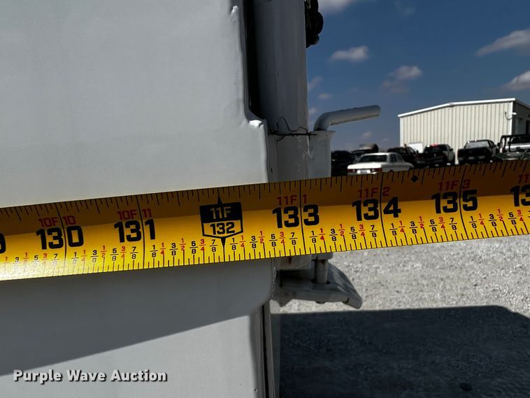 image for item JH9275 2011 Freightliner Business Class M2  forestry bucket truck