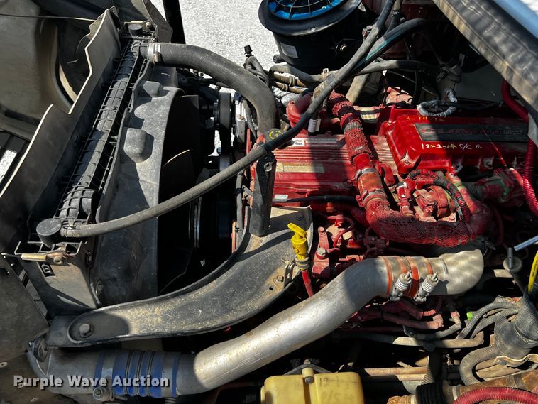 image for item JH9275 2011 Freightliner Business Class M2  forestry bucket truck