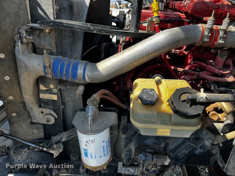 image for item JH9275 2011 Freightliner Business Class M2  forestry bucket truck