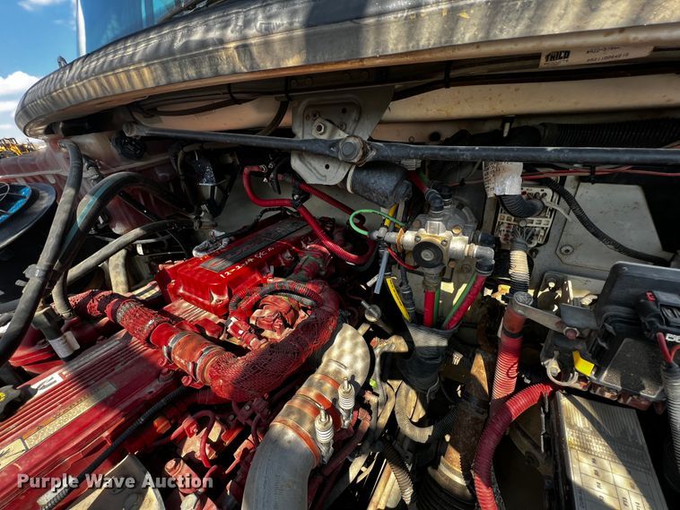 image for item JH9275 2011 Freightliner Business Class M2  forestry bucket truck