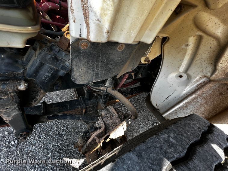 image for item JH9275 2011 Freightliner Business Class M2  forestry bucket truck