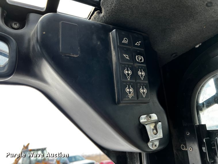 image for item JH9278 2012 Terex PT-110  tracked skid steer loader