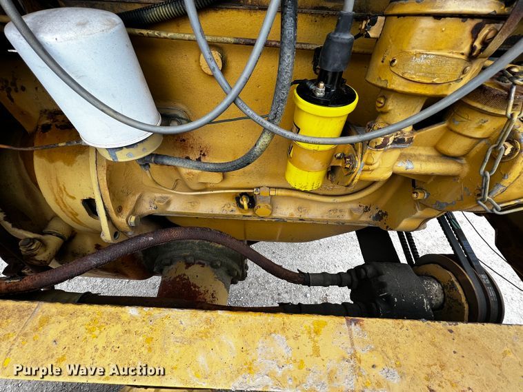 image for item JH9292 Allis-Chalmers  rigid frame motor grader