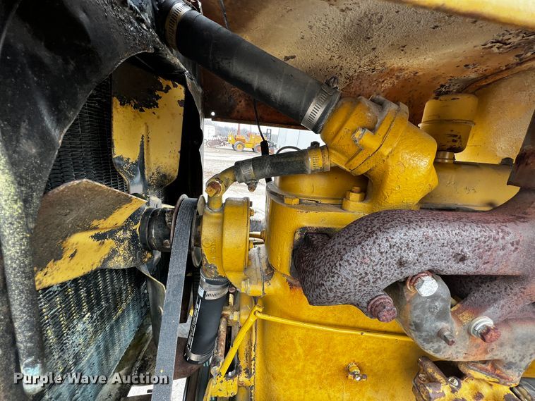 image for item JH9292 Allis-Chalmers  rigid frame motor grader