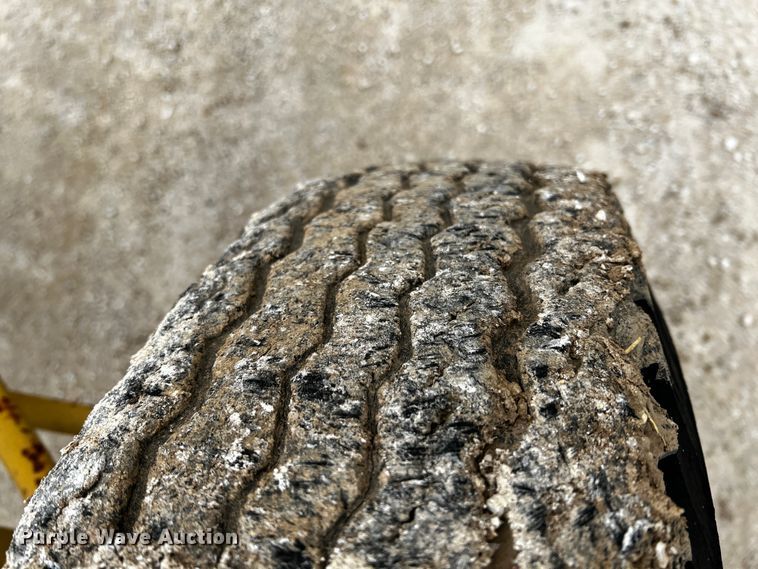 image for item JH9292 Allis-Chalmers  rigid frame motor grader