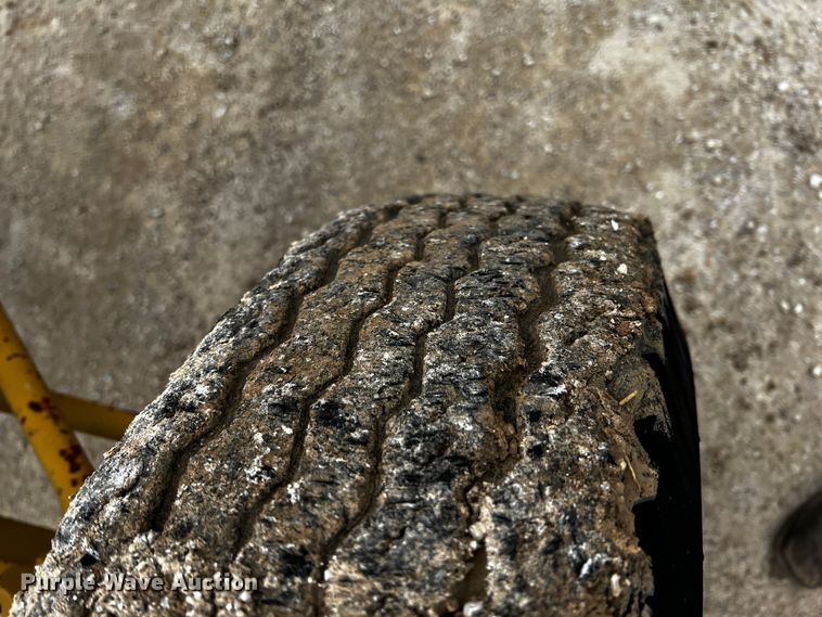 image for item JH9292 Allis-Chalmers  rigid frame motor grader