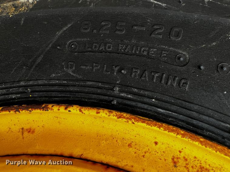 image for item JH9292 Allis-Chalmers  rigid frame motor grader