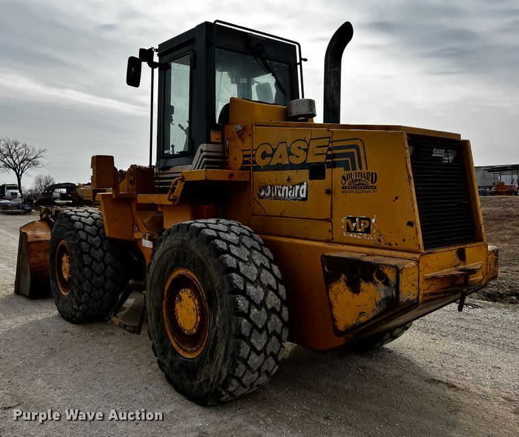 image for item JH9294 1998 Case 621B  wheel loader