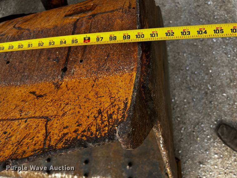 image for item JH9294 1998 Case 621B  wheel loader