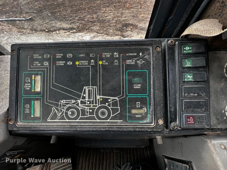 image for item JH9294 1998 Case 621B  wheel loader