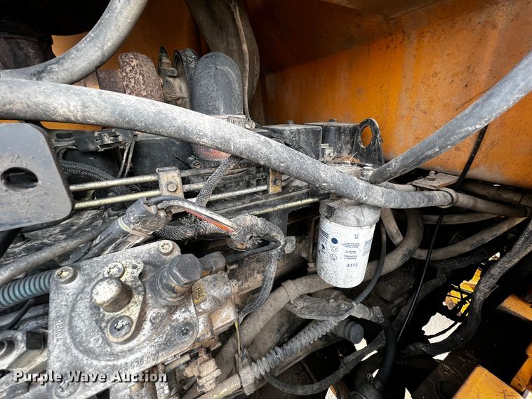 image for item JH9294 1998 Case 621B  wheel loader