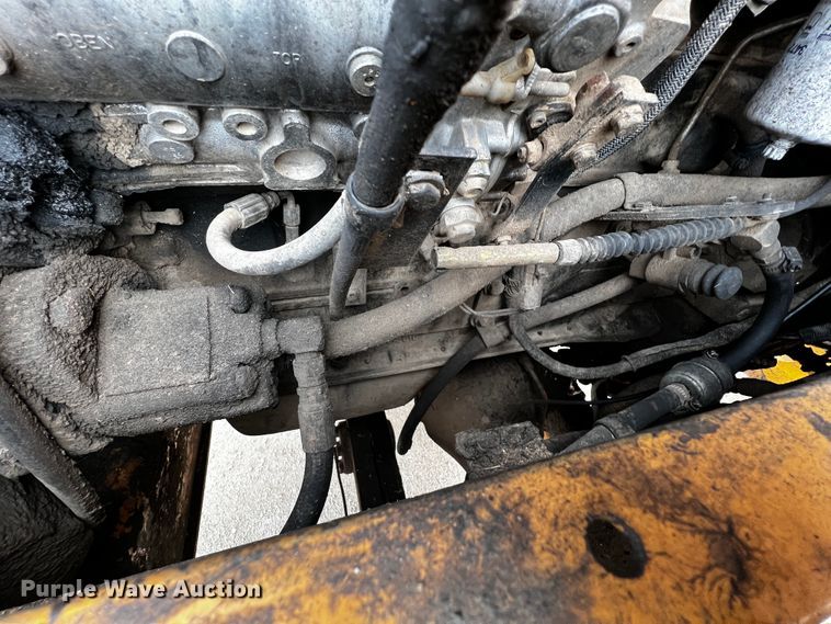 image for item JH9294 1998 Case 621B  wheel loader