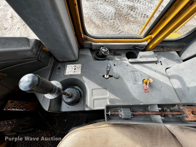 image for item JH9296 1988 Fiat-Allis FR15B  wheel loader