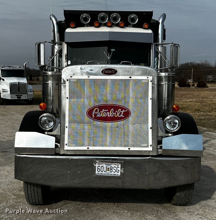 image for item JH9297 1998 Peterbilt 379  dump truck