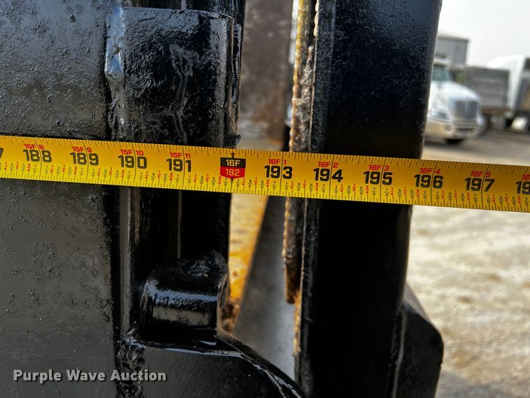 image for item JH9297 1998 Peterbilt 379  dump truck