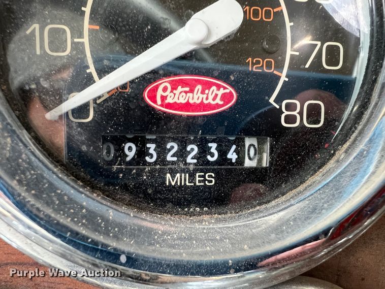 image for item JH9297 1998 Peterbilt 379  dump truck