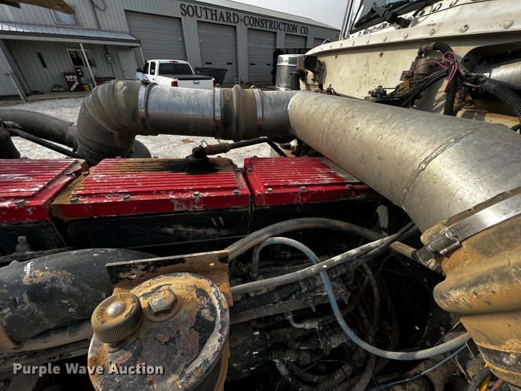 image for item JH9297 1998 Peterbilt 379  dump truck