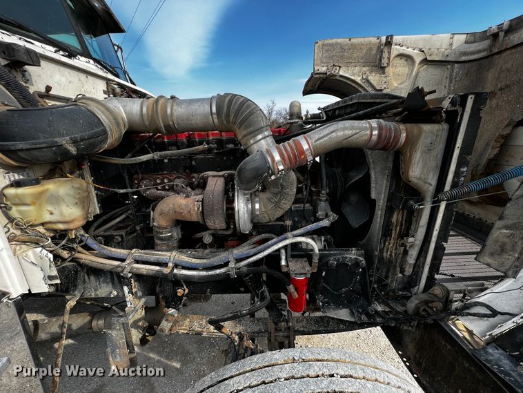 image for item JH9297 1998 Peterbilt 379  dump truck