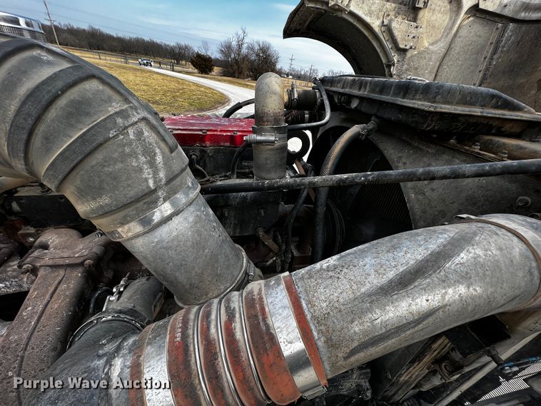 image for item JH9297 1998 Peterbilt 379  dump truck