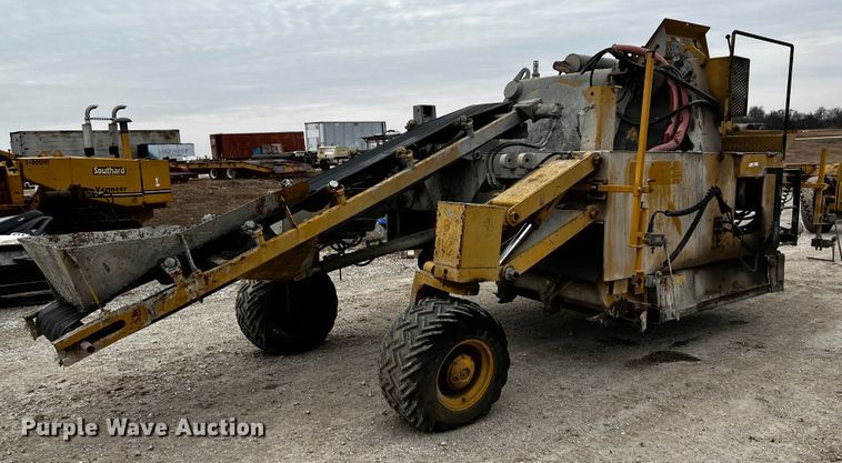 image for item JH9299 Easi-pour TP880D  curb machine