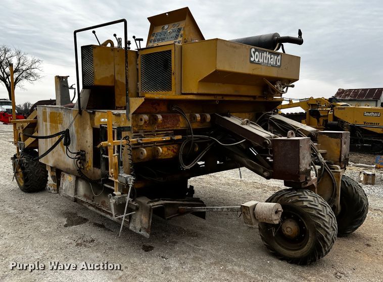 image for item JH9299 Easi-pour TP880D  curb machine