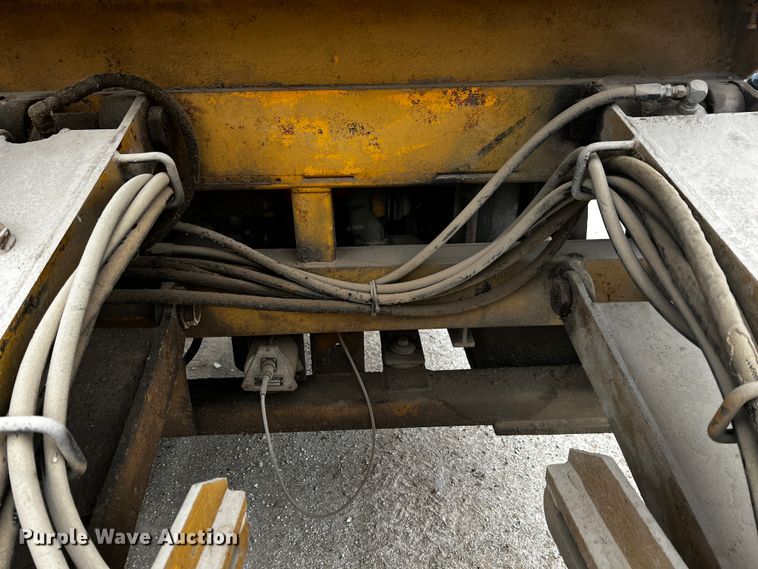 image for item JH9299 Easi-pour TP880D  curb machine