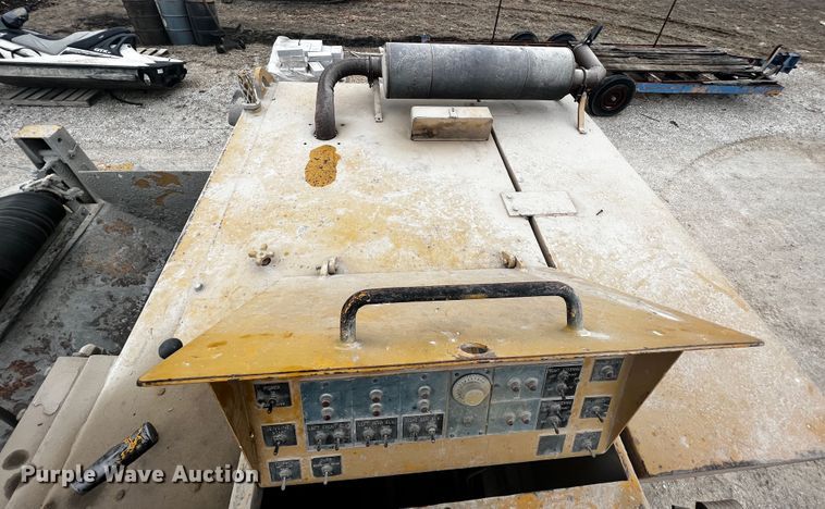 image for item JH9299 Easi-pour TP880D  curb machine