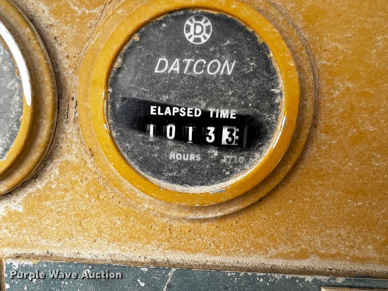 image for item JH9299 Easi-pour TP880D  curb machine