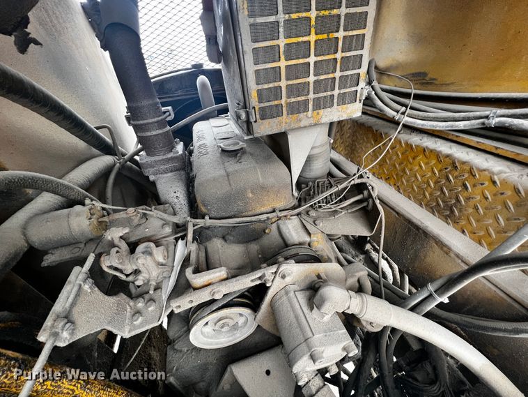 image for item JH9299 Easi-pour TP880D  curb machine