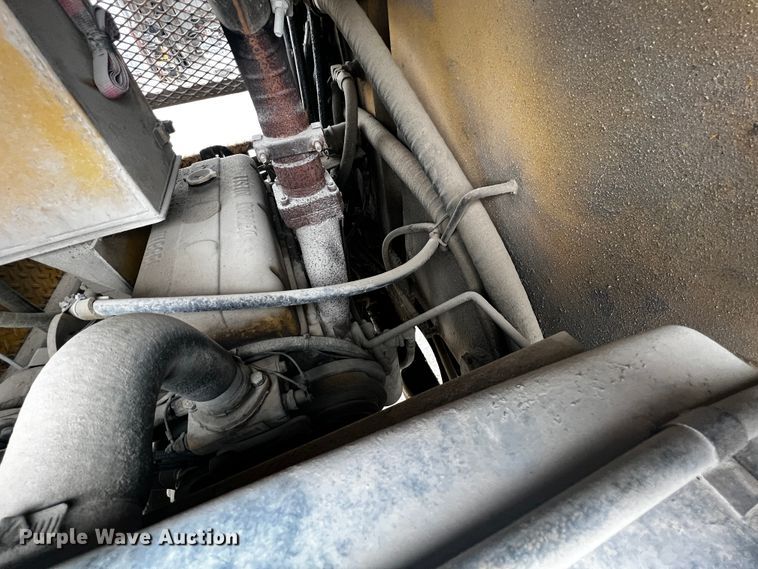 image for item JH9299 Easi-pour TP880D  curb machine