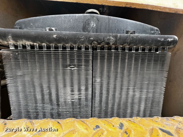 image for item JH9299 Easi-pour TP880D  curb machine