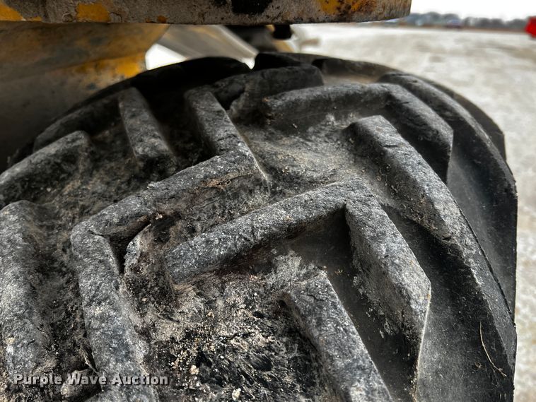 image for item JH9299 Easi-pour TP880D  curb machine