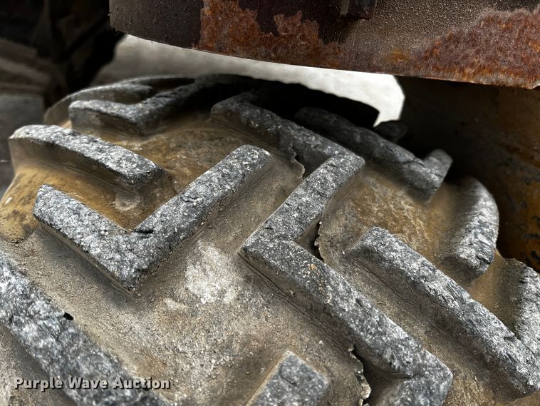 image for item JH9299 Easi-pour TP880D  curb machine