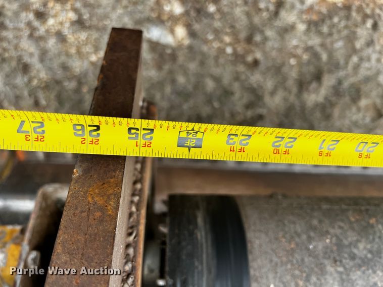 image for item JH9300 1993 Vermeer T800HT  trencher