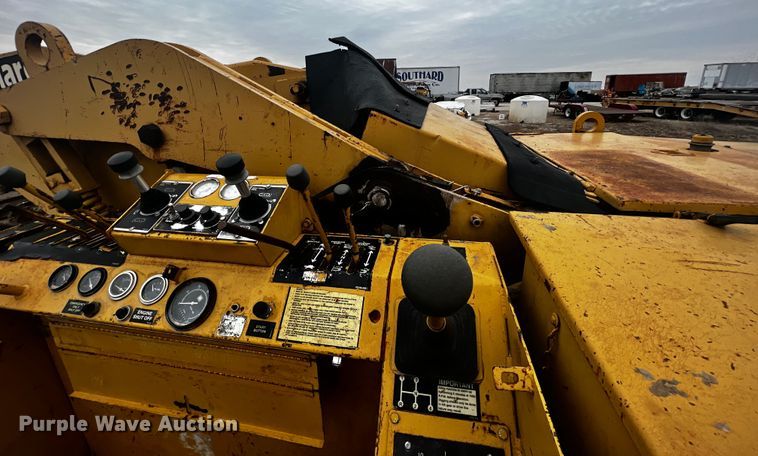 image for item JH9300 1993 Vermeer T800HT  trencher